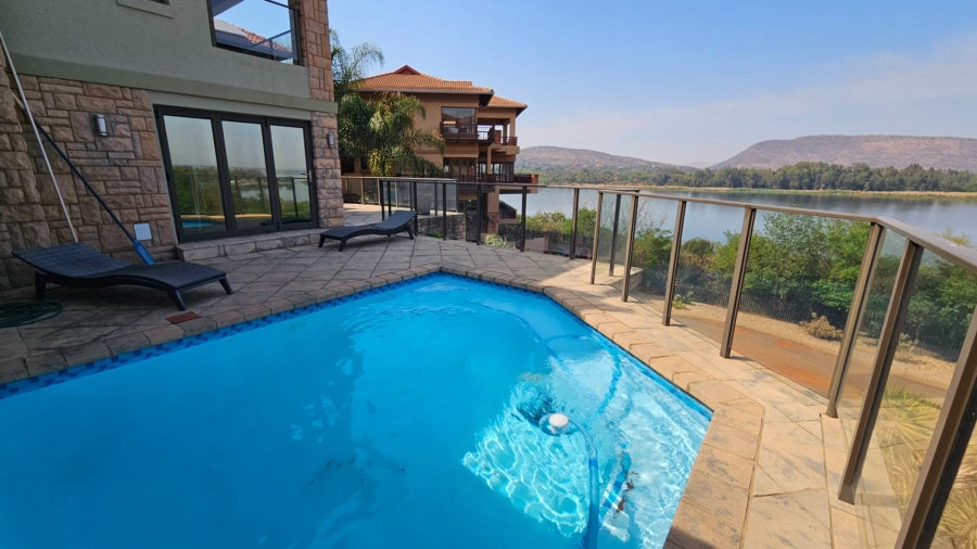 4 Bedroom Property for Sale in Birdwood Estate North West